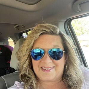 Meet your Posher, Angie longon